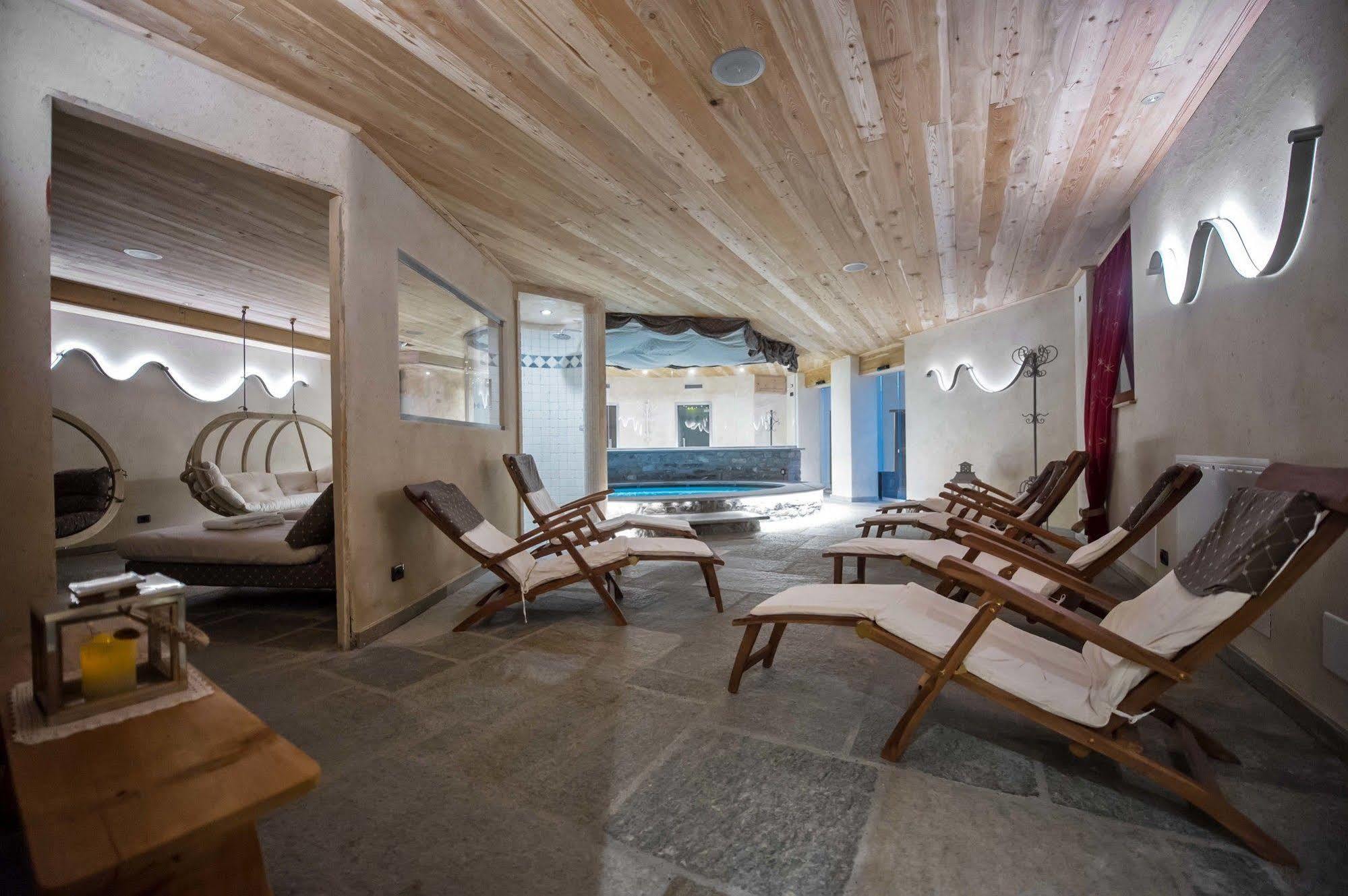 Hotel Jolanda Sport Gressoney-la-Trinité Zewnętrze zdjęcie